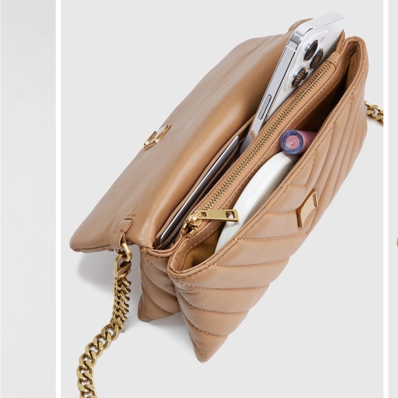 Quince Italian Leather Wallet Crossbody - Picture 3 of 15